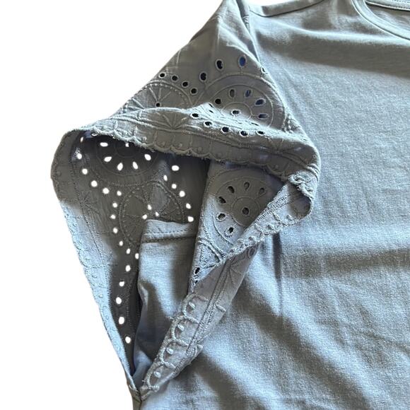 GAP Blue Eyelet Sleeve Knit Top Woman Size Small Short Sleeves Casual Pullover - Picture 6 of 10